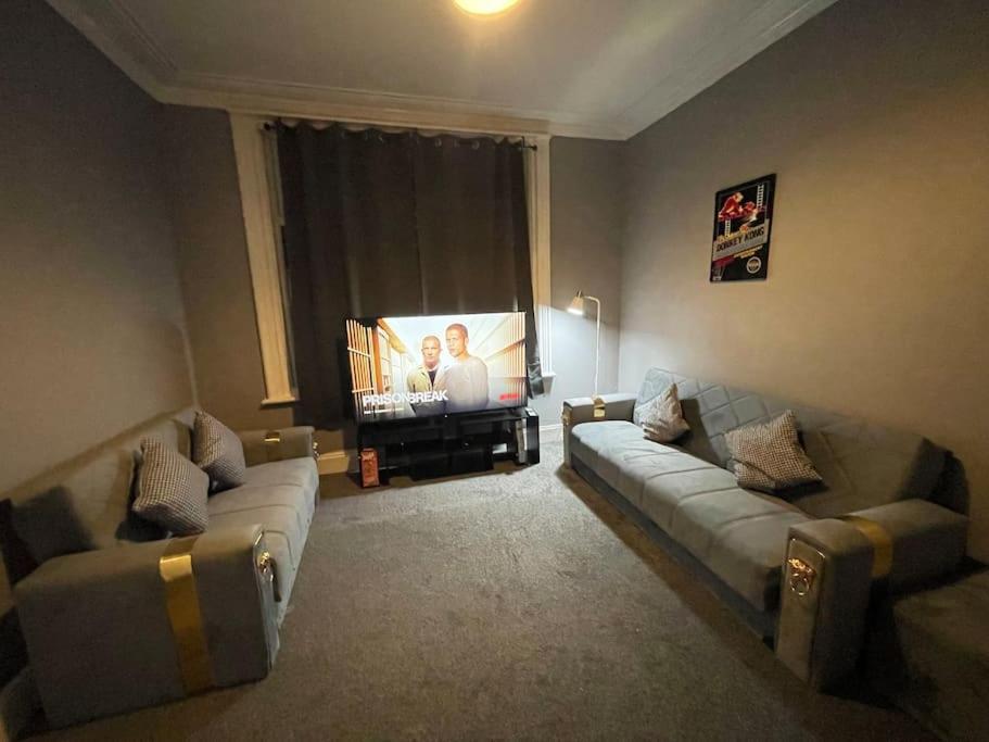 30 Percent Off Weekly Stays - 6 Bedroom House - 11 Beds Blackpool Exterior foto